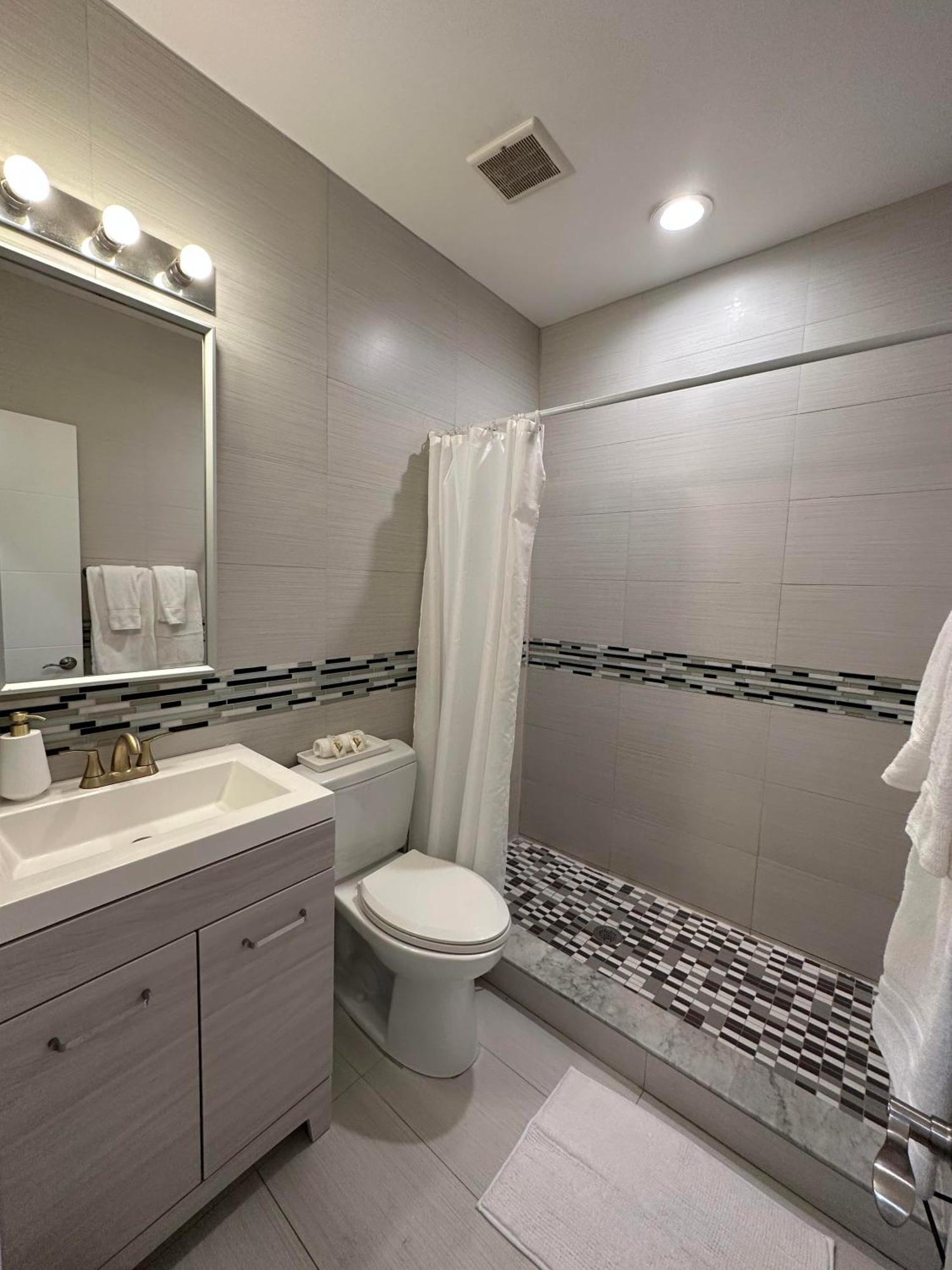 The Pearl Beachside Apartments On Hollywood Beach Buitenkant foto